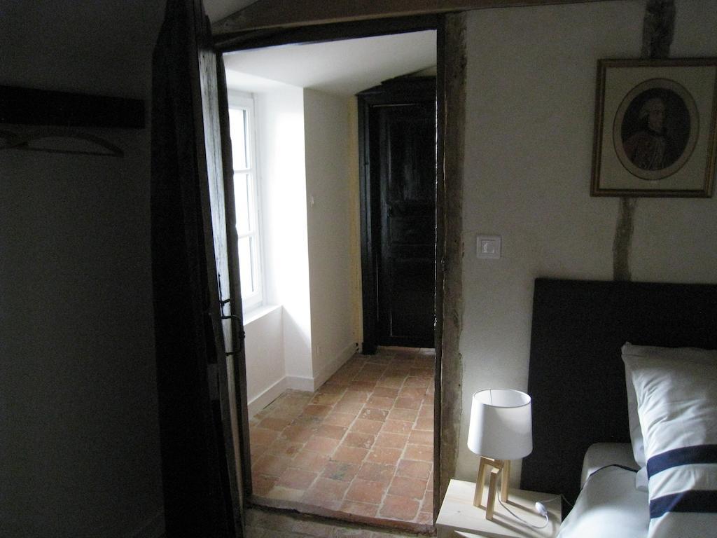 Le Logis Des Tourelles Bed and Breakfast Beaupréau Eksteriør billede