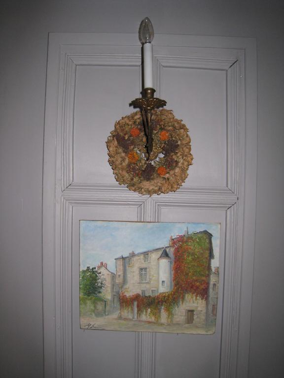 Le Logis Des Tourelles Bed and Breakfast Beaupréau Eksteriør billede